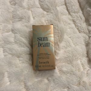 Benefit Sunbeam Highlighter